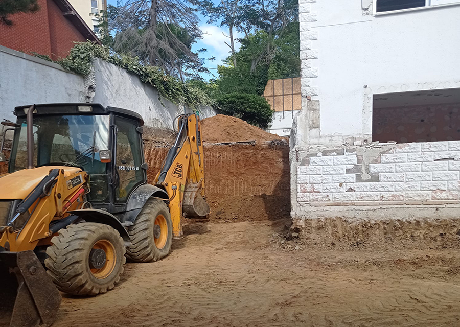 Akkayalar Hafriyat + Dar Alanlar İçin İş Makinesi Kiralama + Dar alanlar için mini ekskavatör, bobcat ve JCB makinelerimizle hızlı, pratik ve çevreye zarar vermeden etkili çözümler sunuyoruz.